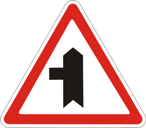 Предупреждающий дорожный знак 1.23.2 Примыкание второстепенной дороги